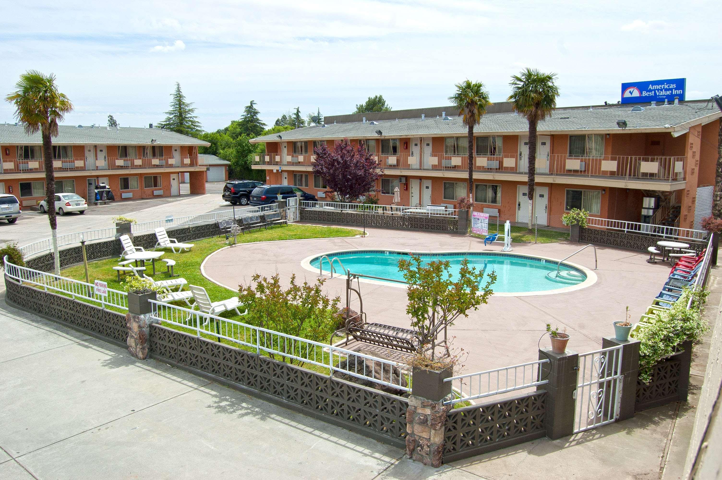 Hotel Dan Inn Barretos By Nacional Inn Экстерьер фото
